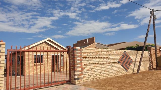 To Let 2 Bedroom Property for Rent in Mandela View Free State